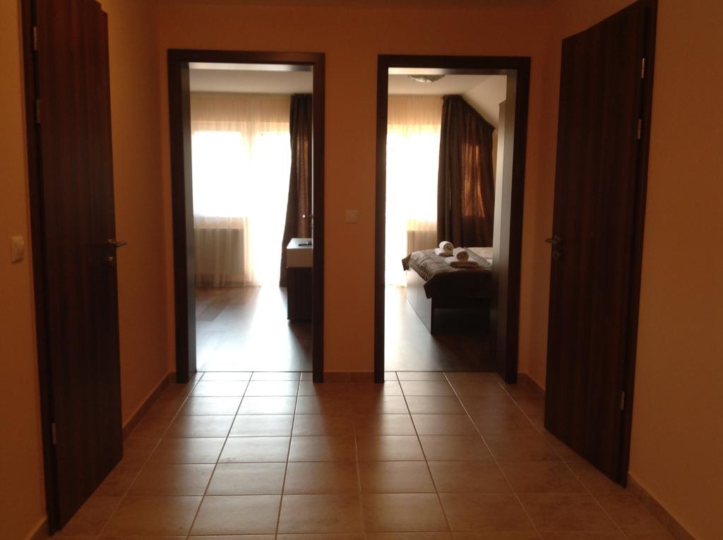 Attila Apartmanhaz Hotel Hévíz Cameră foto