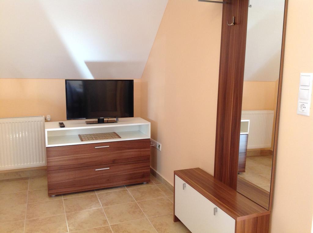 Attila Apartmanhaz Hotel Hévíz Cameră foto