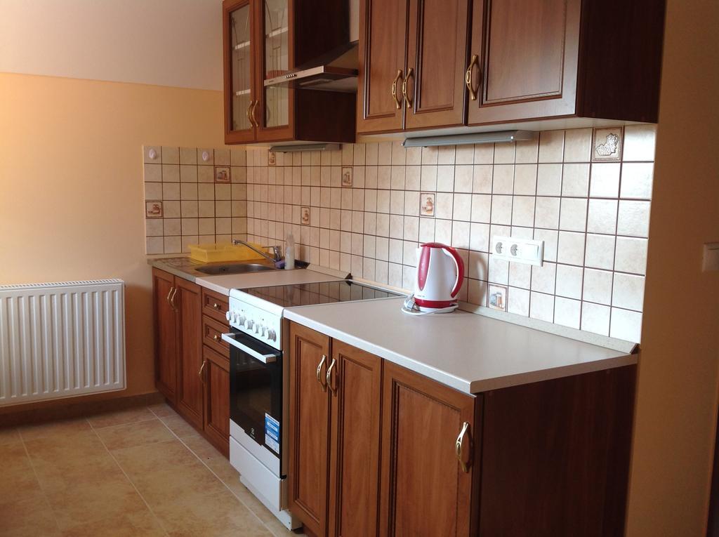 Attila Apartmanhaz Hotel Hévíz Cameră foto